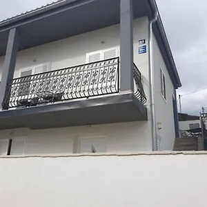 https://apartman-stella-jasenice-zadar.hotelinzadar.com